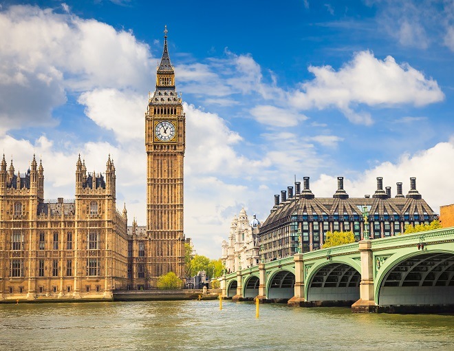 Londres y París – Bus + Avión