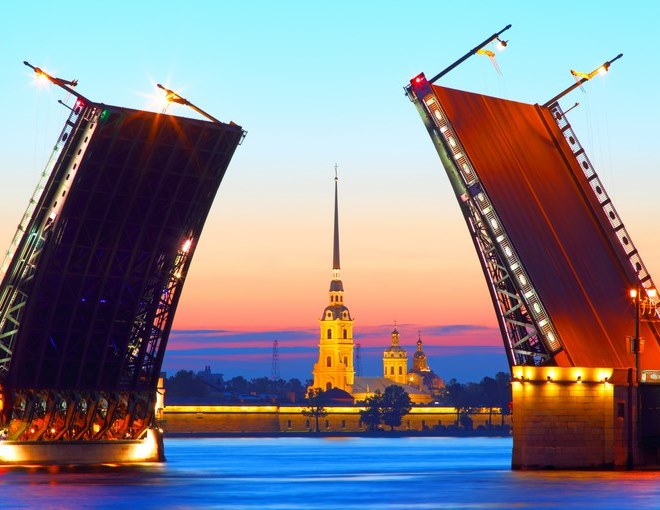 Rusia Imperial – Inicio San Petersburgo – Tren diurno