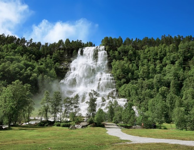Cascadas, ciudades y fiordos inicio Oslo