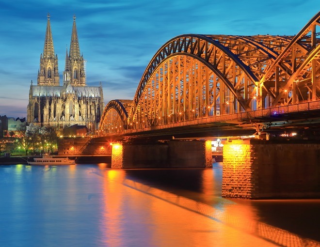 Joyas de Alemania con crucero por el Rhin